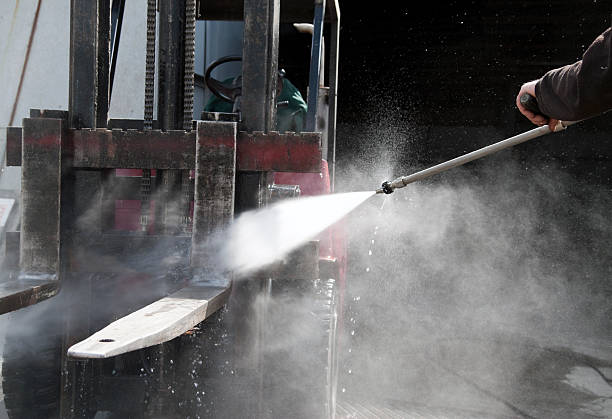 Playground Equipment Cleaning in Chamberlain, SD